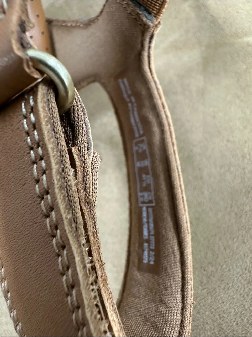 Clark’s collection Tan Wedge Sandals brown leather size 10 women’s wide